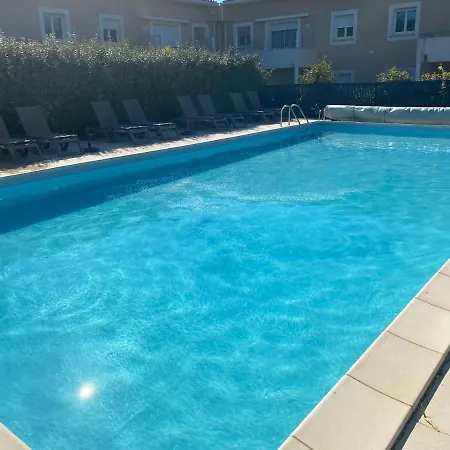 Apartment Entre Et Avec Piscine *