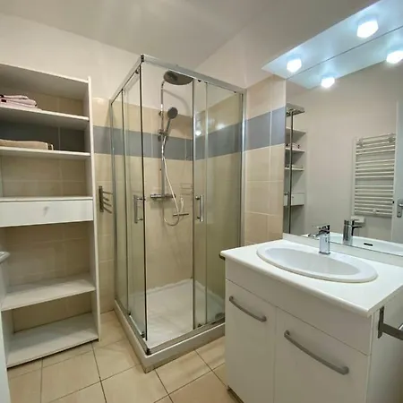 Apartman Entre Et Avec Piscine