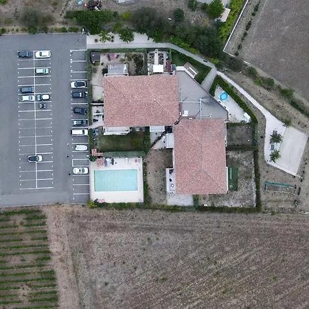 Apartman Entre Et Avec Piscine Péret