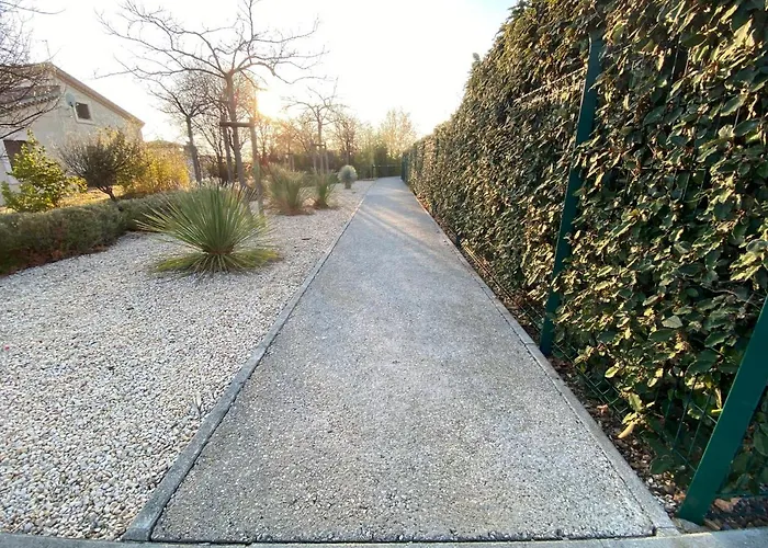 Daire Entre Et Avec Piscine *