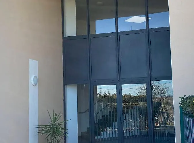 Apartamento Entre Et Avec Piscine