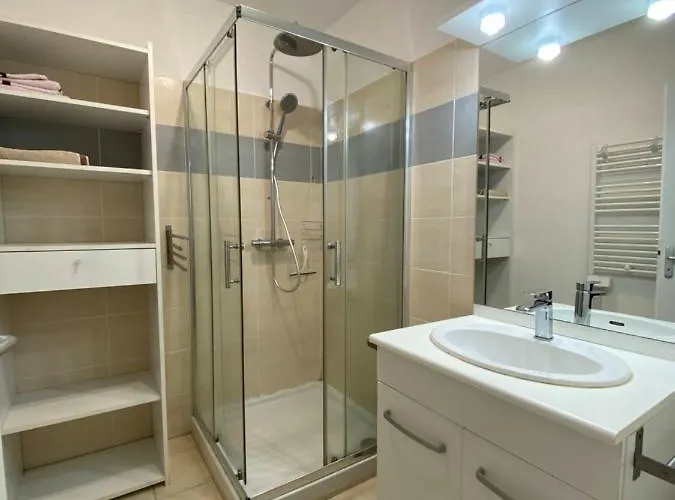 Apartamento Entre Et Avec Piscine