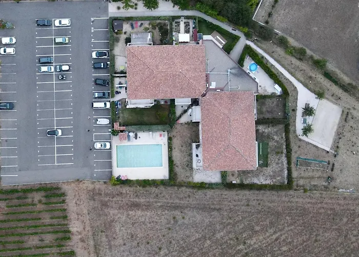 Apartamento Entre Et Avec Piscine Péret